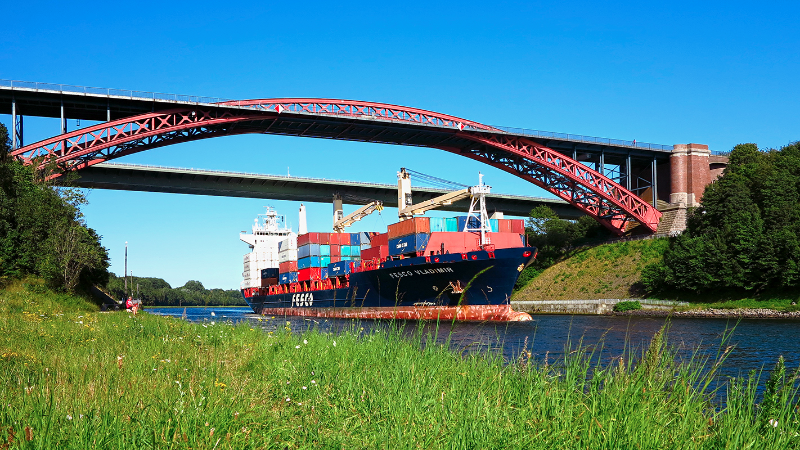 Levensauer Hochbrücke über den Nord-Ostsee-Kanal