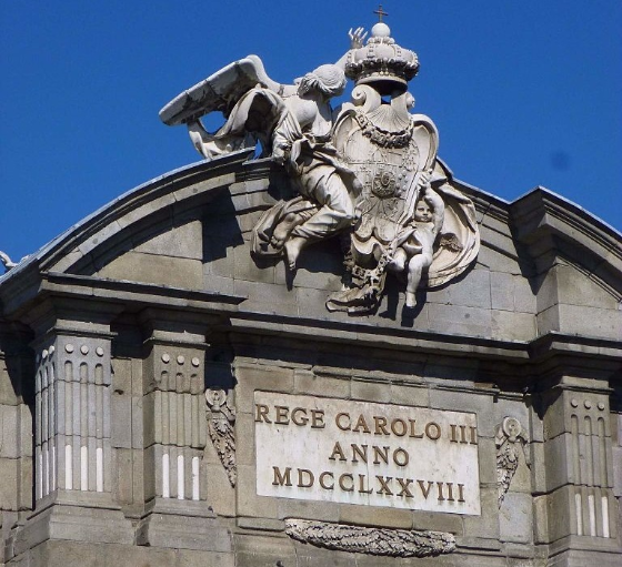 Imagen de [url=https://commons.wikimedia.org/wiki/File:Madrid_-_Puerta_de_Alcal%C3%A1_2.JPG]Zarateman[/url], via Wikimedia Commons. CC0.